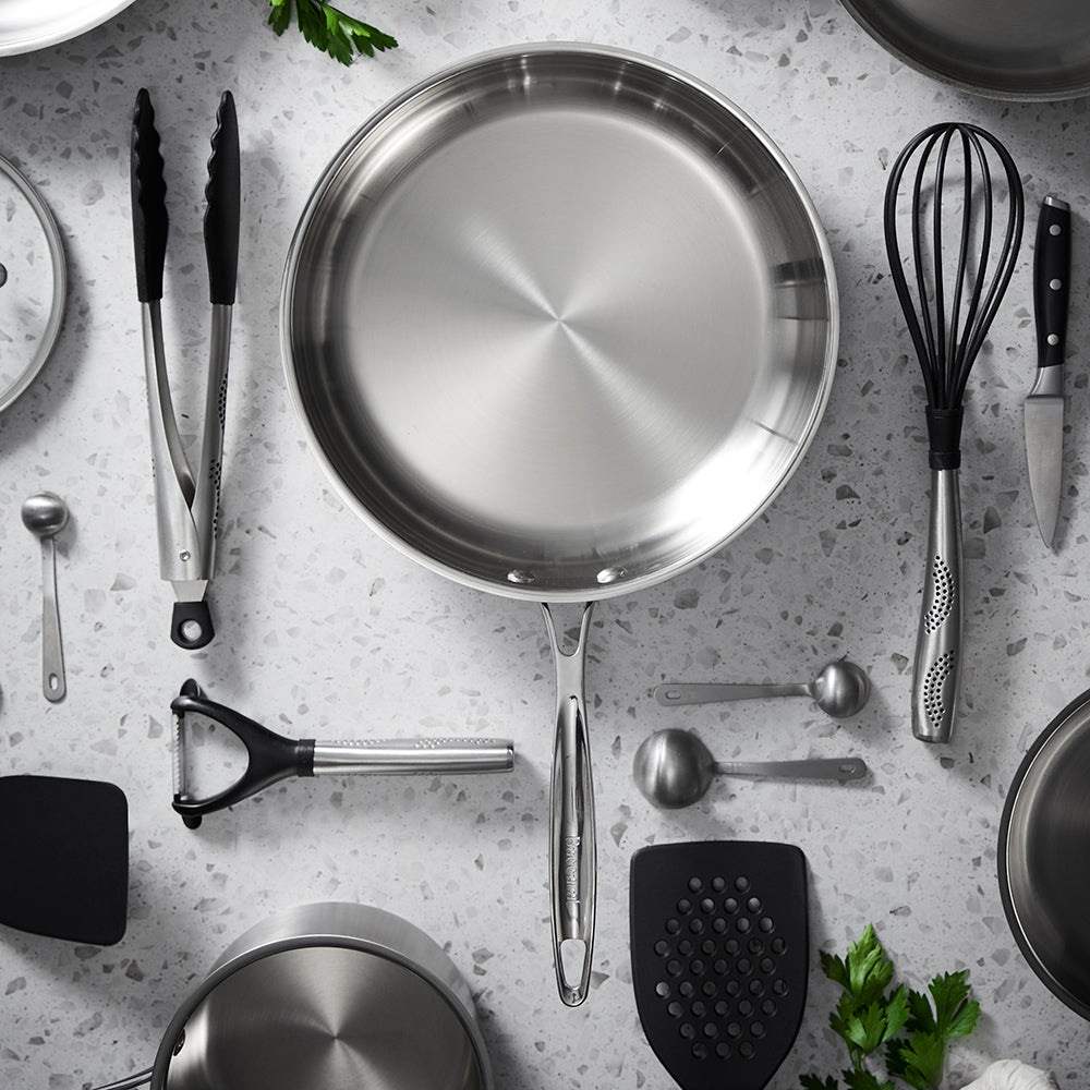 28cm frypan with long handle ideal for versatile cooking silver stainless steel - Baccarat iconix