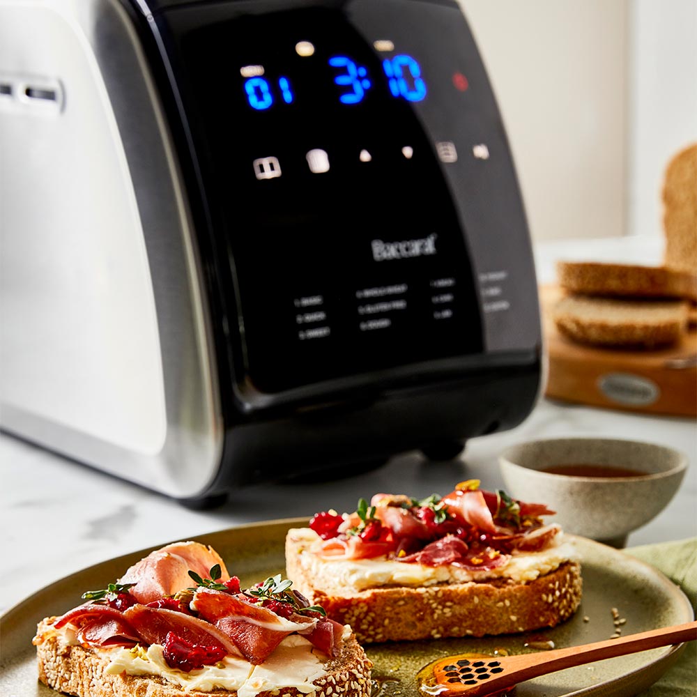 digital controls for freshly baked bread black and silver design - the ultimate loaf bread maker