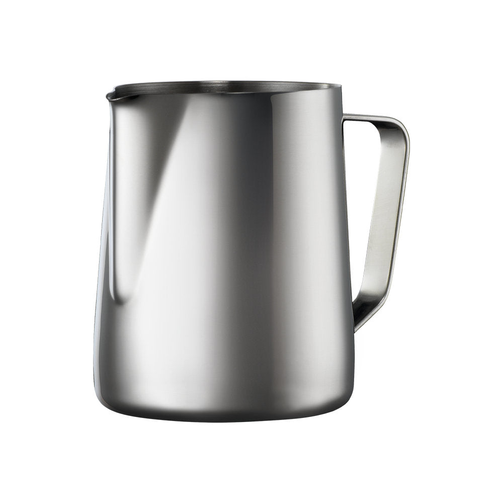 Baccarat Barista Brillante Milk Jug 565ml on a white background.