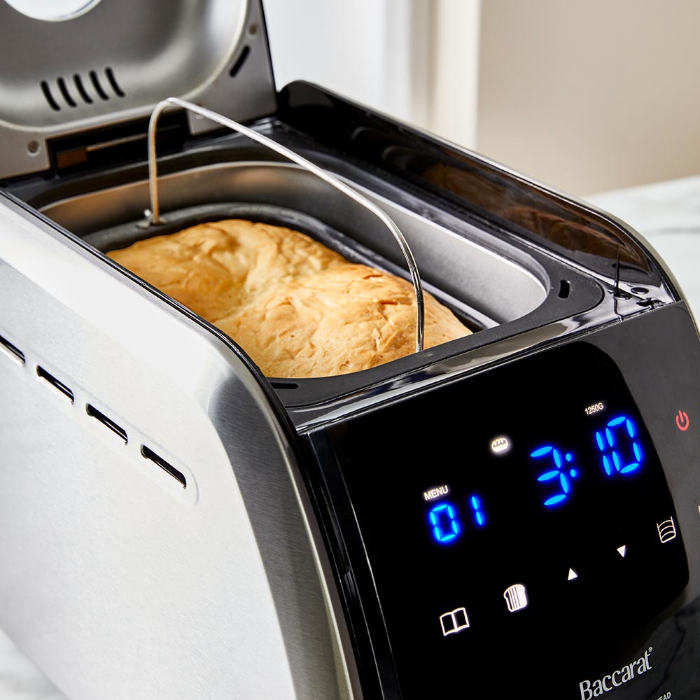 digital controls for freshly baked bread black and silver design - the ultimate loaf bread maker